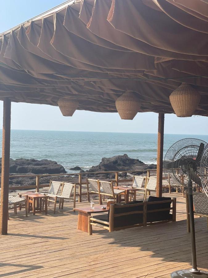 Ukiyo Beach Resort มานเดรม ภายนอก รูปภาพ