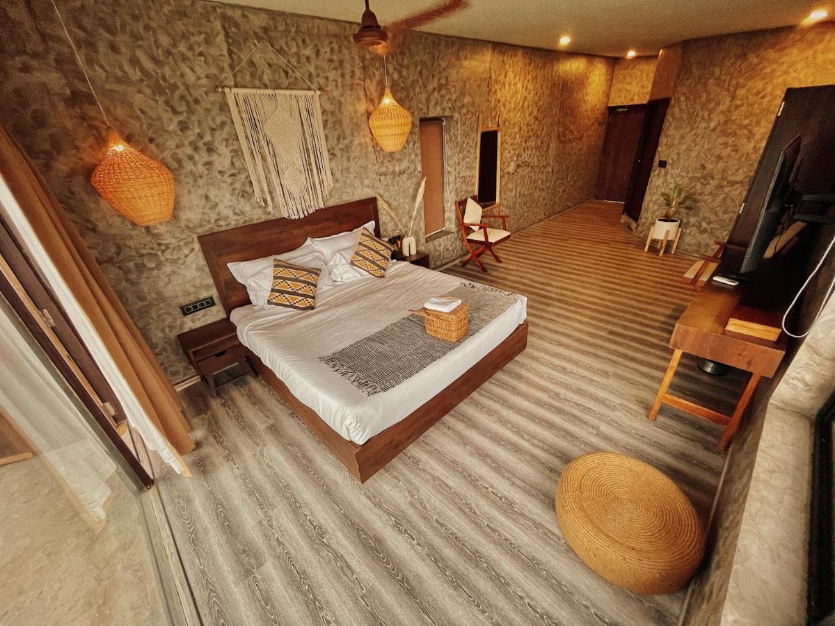 Ukiyo Beach Resort มานเดรม ภายนอก รูปภาพ
